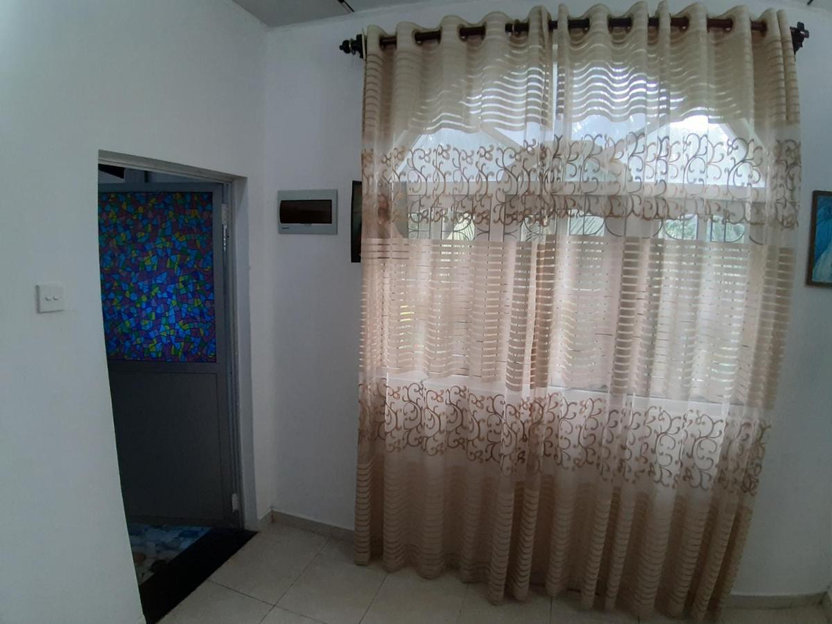 Hellen Homestay Negombo Exterior foto