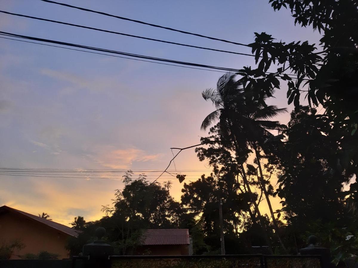 Hellen Homestay Negombo Exterior foto